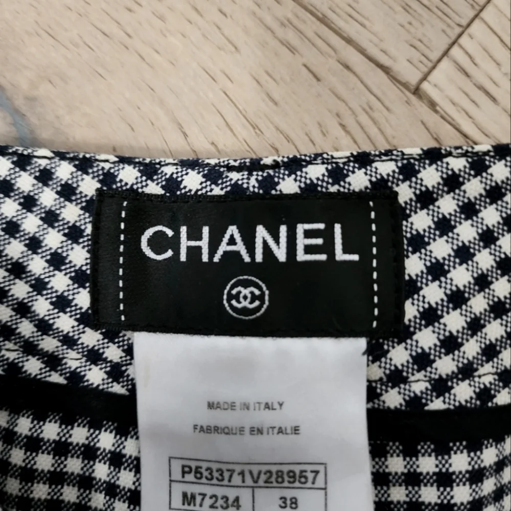 Authentic Chanel boutique logo waistband skinny gingham trousers - Picture 4 of 8